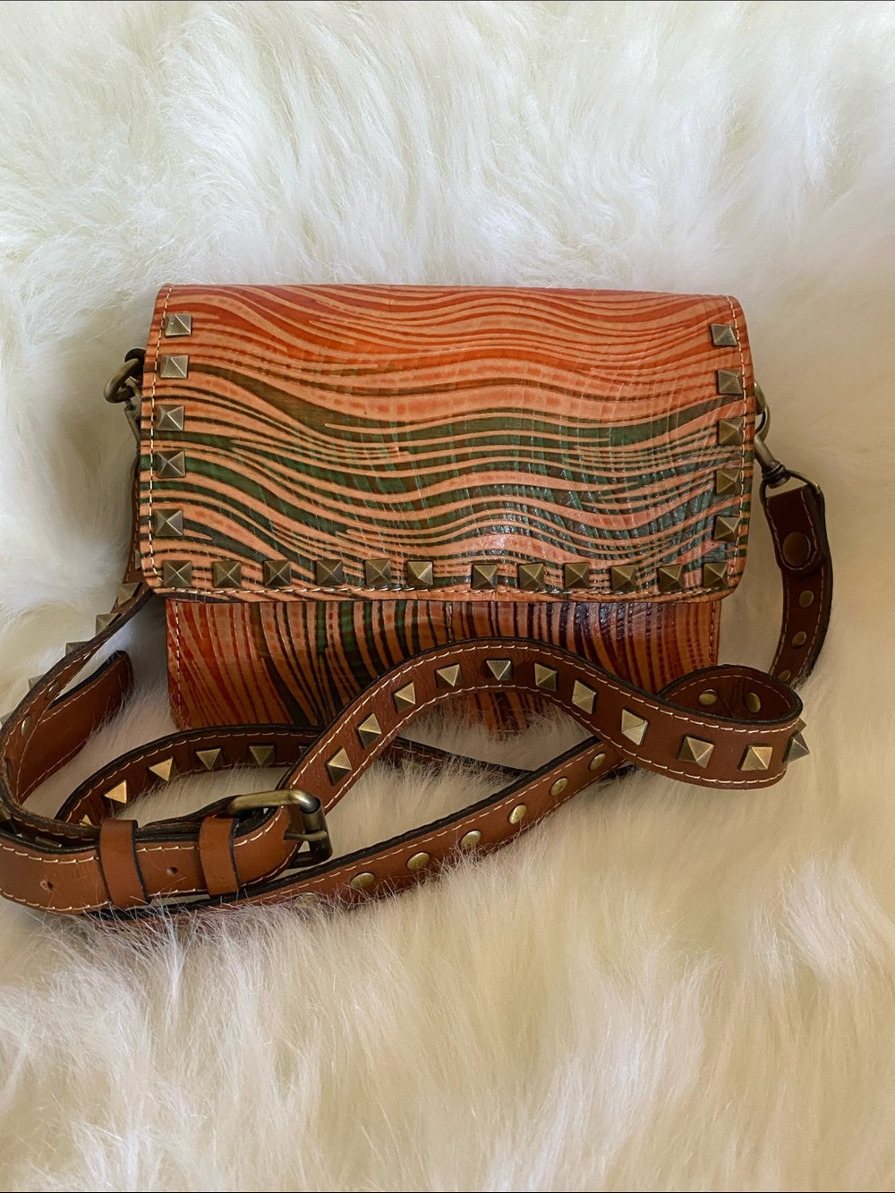 Patricia Nash Wavy Striped Hermosa Square Flap Small Crossbody P16964